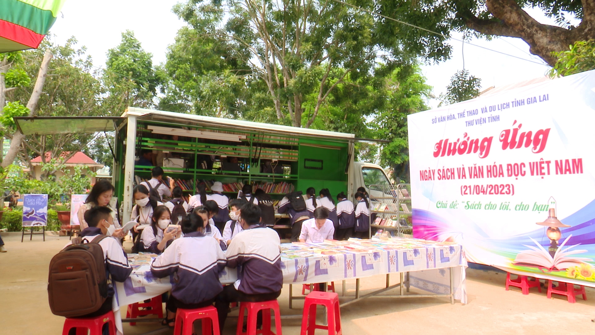 Article Lễ phát động điểm “Ngày sách và văn hóa đọc Việt Nam trên địa bàn tỉnh Gia Lai”